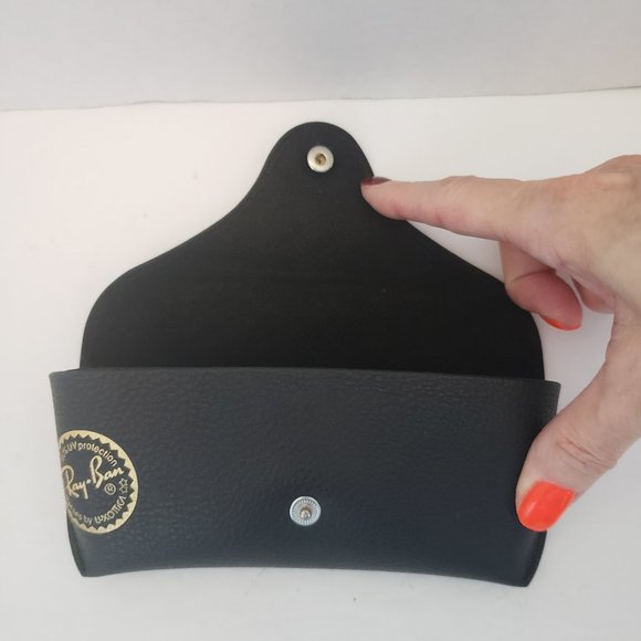 Ray-Ban Sunglass Case - Picture 5 of 8